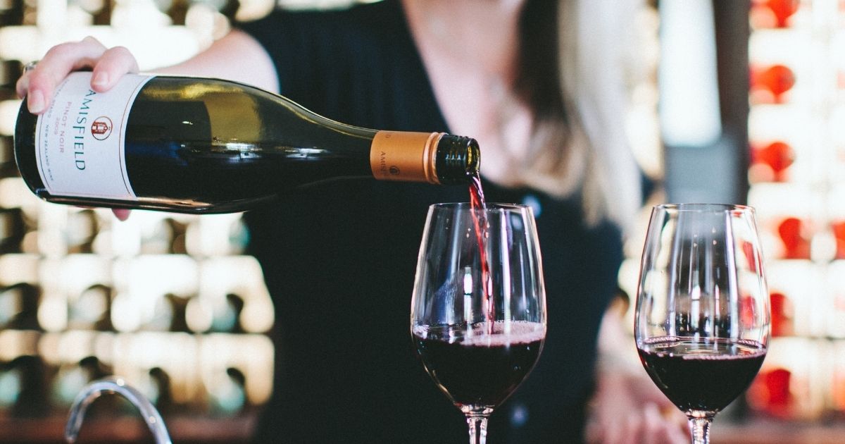 Pinot Noir Wine Tasting